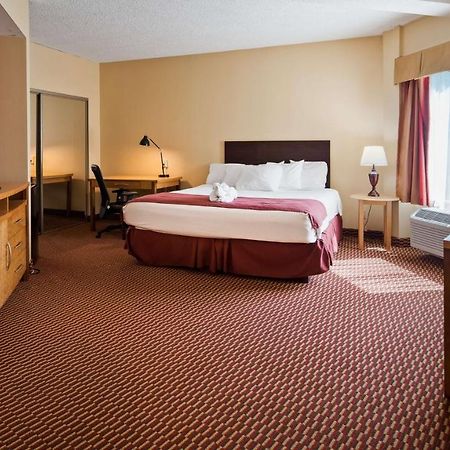 Surestay Plus Hotel By Best Western Syracuse Airport North Syracuse Exterior foto