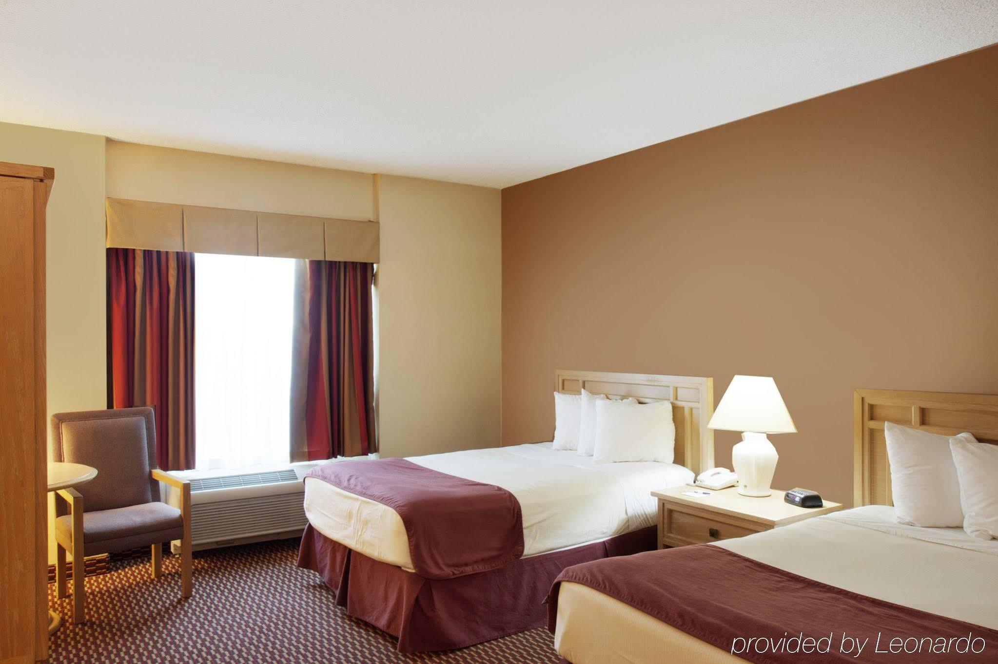 Surestay Plus Hotel By Best Western Syracuse Airport North Syracuse Exterior foto