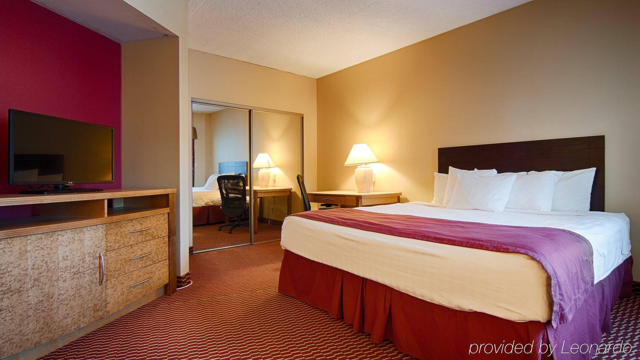 Surestay Plus Hotel By Best Western Syracuse Airport North Syracuse Exterior foto