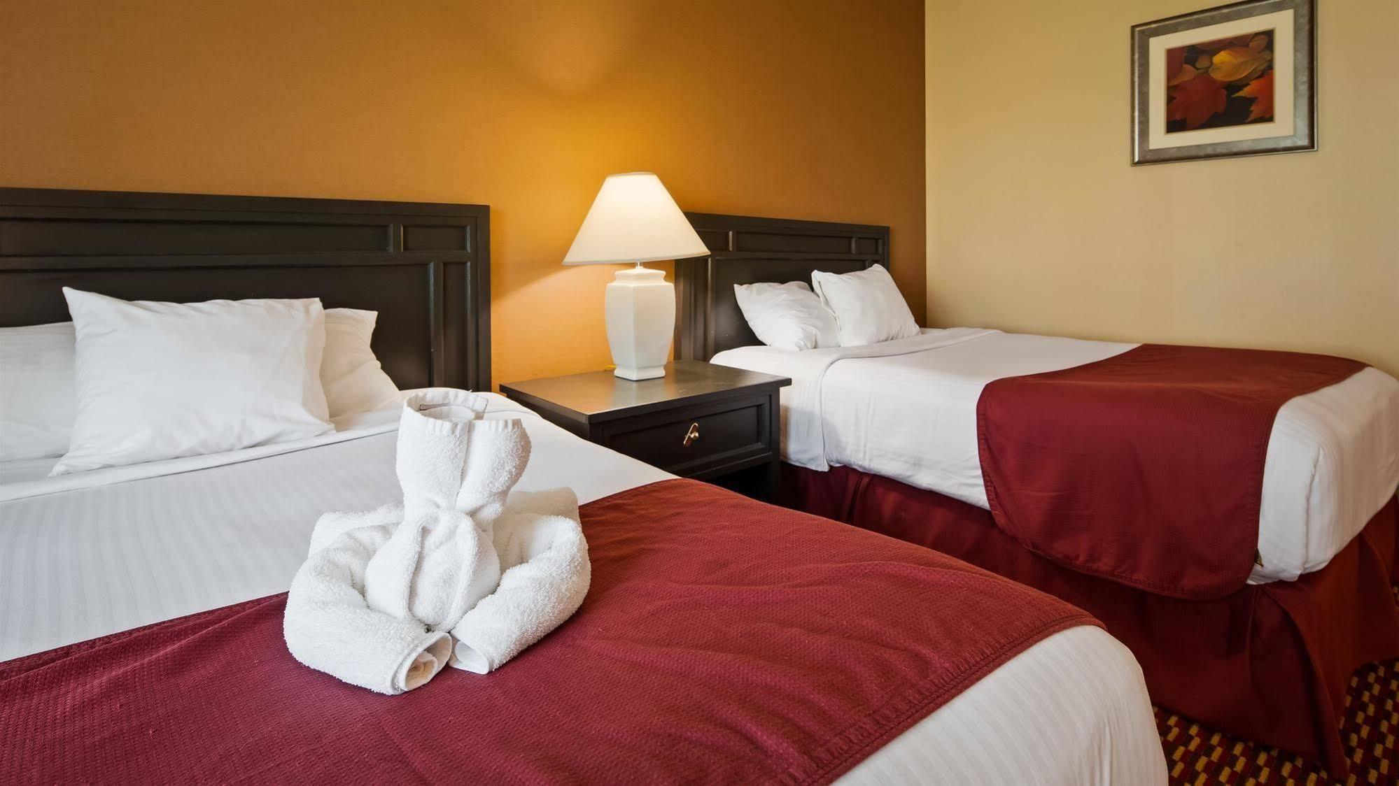 Surestay Plus Hotel By Best Western Syracuse Airport North Syracuse Exterior foto