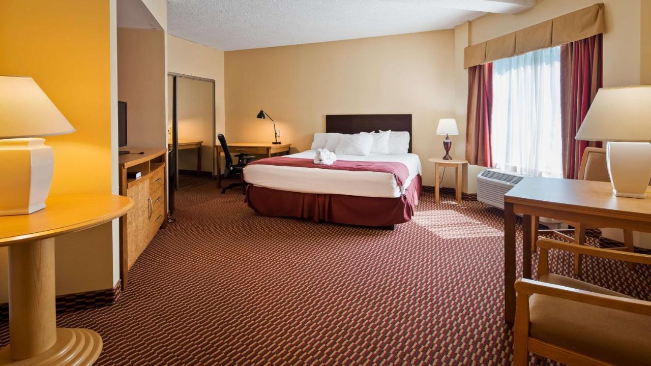 Surestay Plus Hotel By Best Western Syracuse Airport North Syracuse Exterior foto