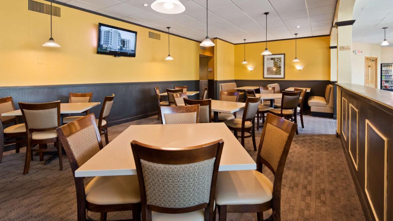 Surestay Plus Hotel By Best Western Syracuse Airport North Syracuse Exterior foto