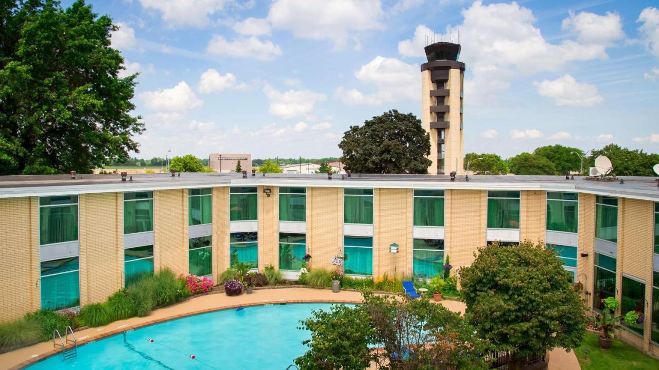 Surestay Plus Hotel By Best Western Syracuse Airport North Syracuse Exterior foto